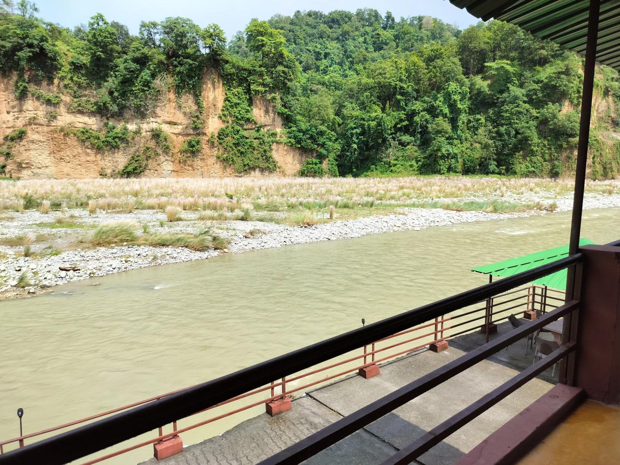 Bel-La Monde Hotel "Riverside" - Jim Corbett Garjia Exteriér fotografie
