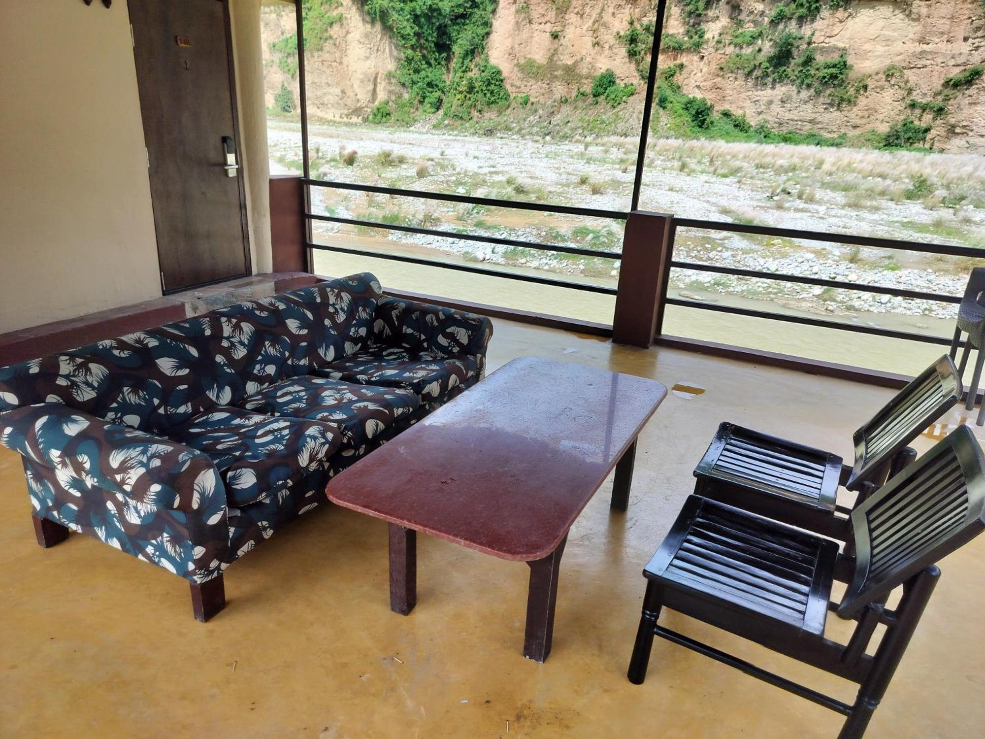 Bel-La Monde Hotel "Riverside" - Jim Corbett Garjia Exteriér fotografie