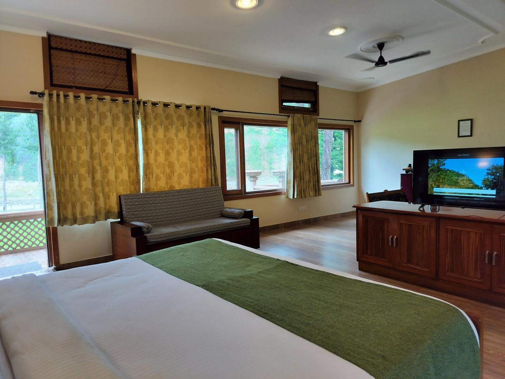 Bel-La Monde Hotel "Riverside" - Jim Corbett Garjia Exteriér fotografie