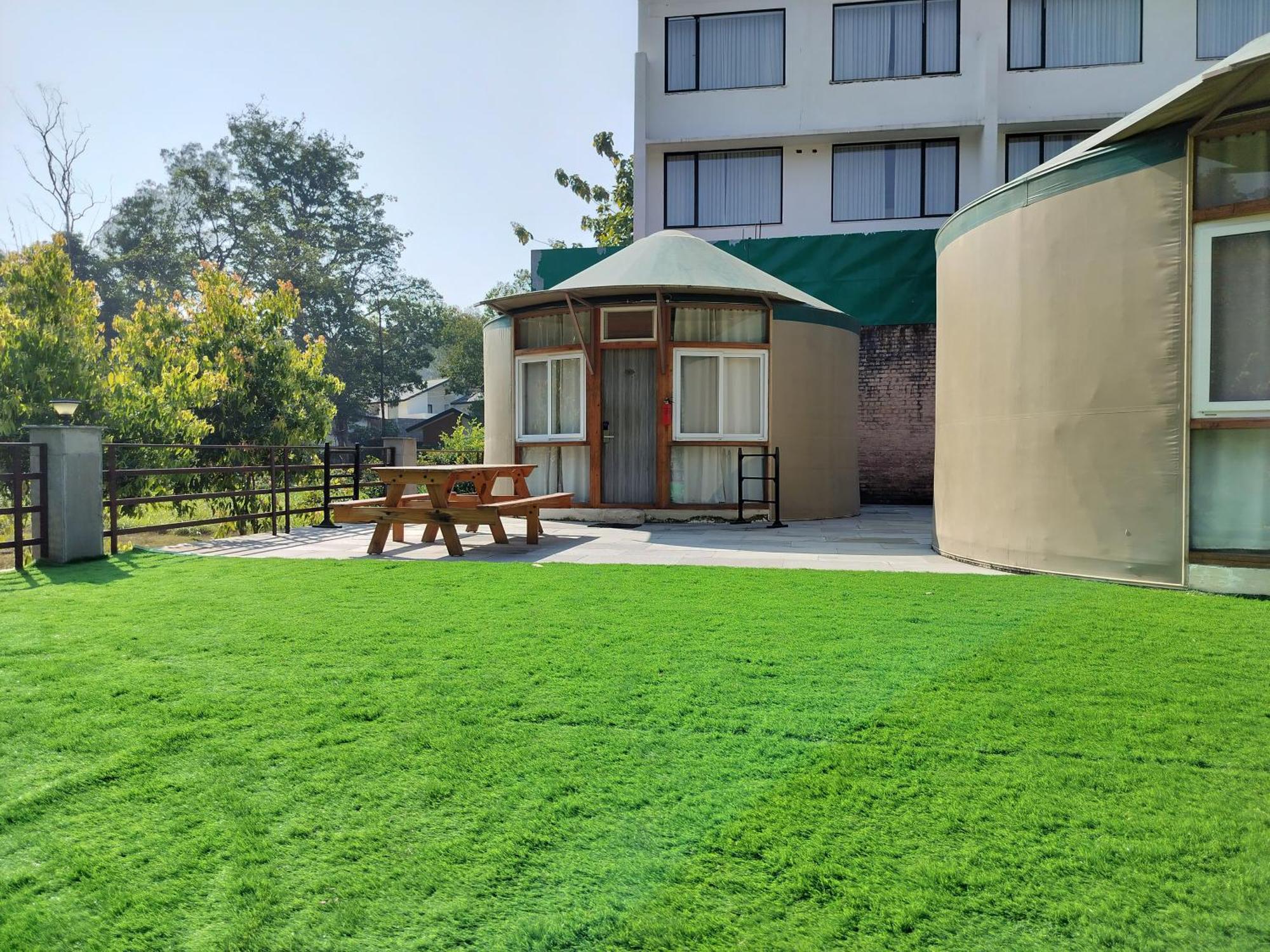 Bel-La Monde Hotel "Riverside" - Jim Corbett Garjia Exteriér fotografie