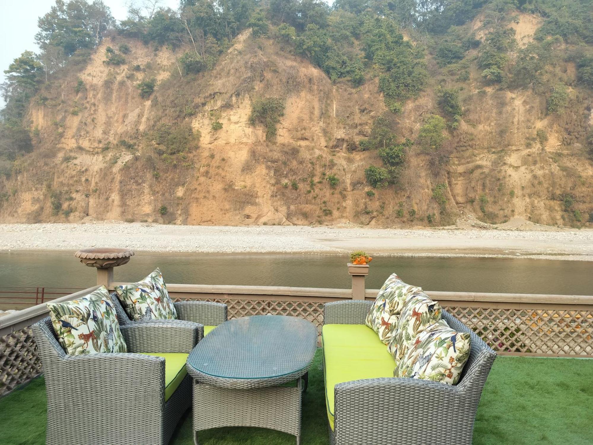 Bel-La Monde Hotel "Riverside" - Jim Corbett Garjia Exteriér fotografie